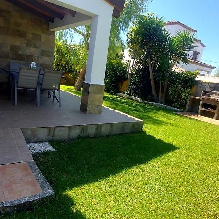 Chalet La Huerta 2 Amplios Jardines Barbacoa Y Wifi Conil De La Frontera Exteriör bild