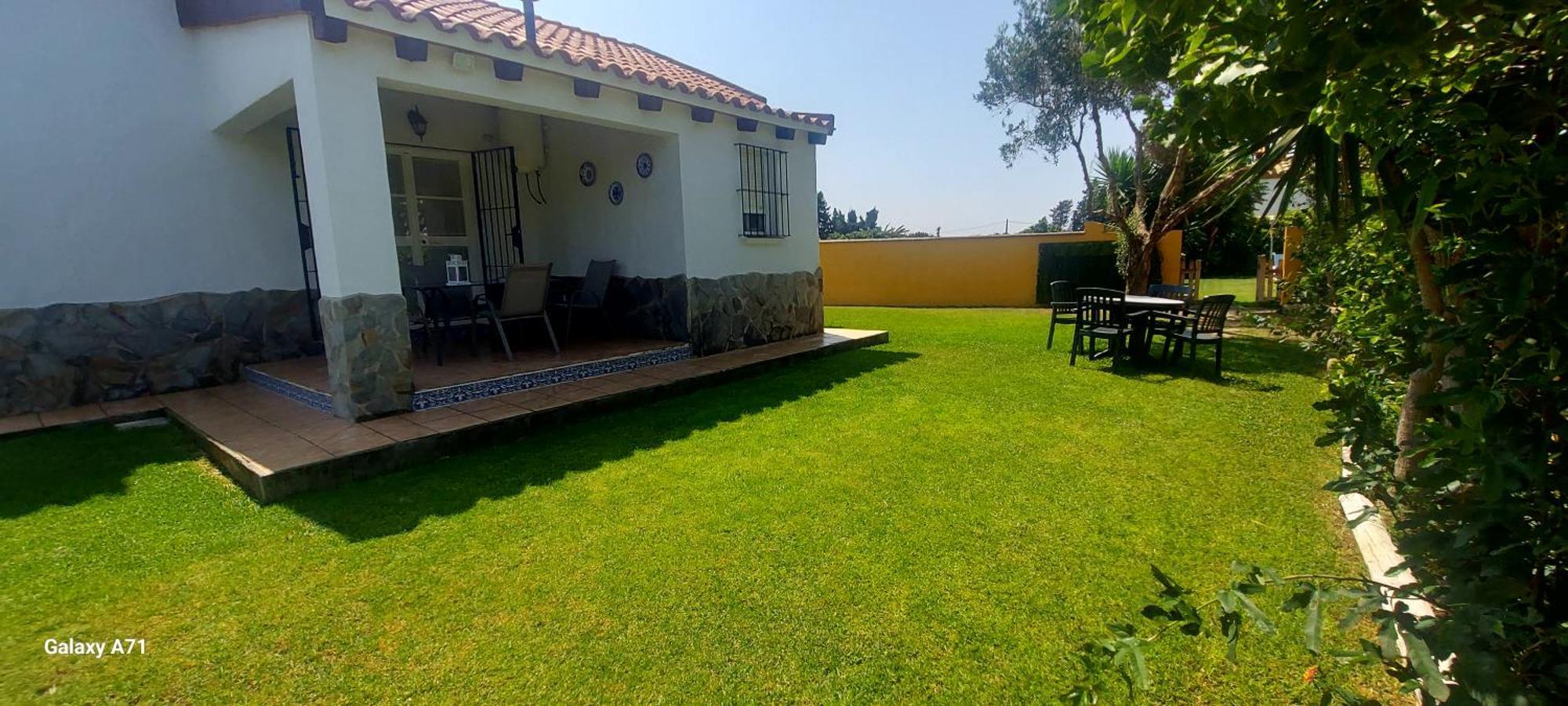 Chalet La Huerta 2 Amplios Jardines Barbacoa Y Wifi Conil De La Frontera Exteriör bild
