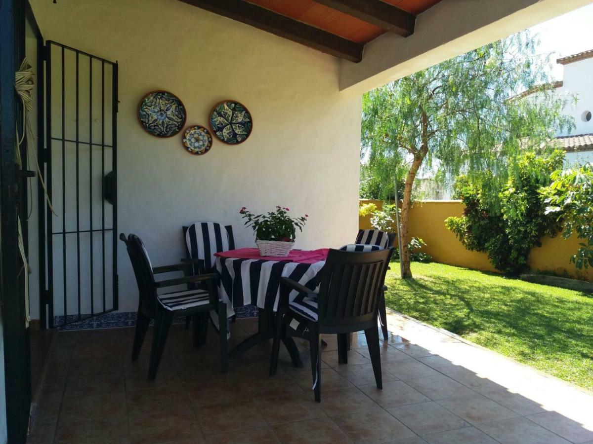 Chalet La Huerta 2 Amplios Jardines Barbacoa Y Wifi Conil De La Frontera Exteriör bild